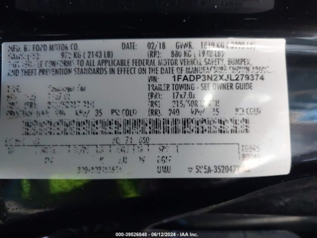 1FADP3N2XJL279374 Ford Focus Titanium