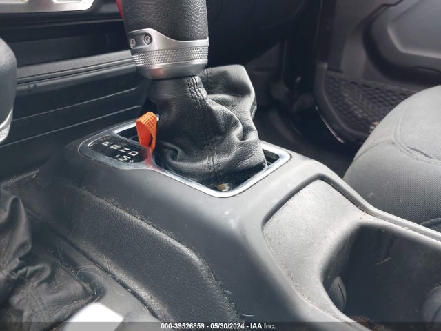 1C4GJXAN5MW817353 Jeep Wrangler Sport S 4x4