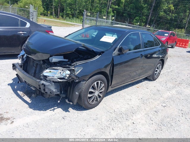 Toyota CAMRY LE 2017 4T1BF1FK8HU429165 Image 2