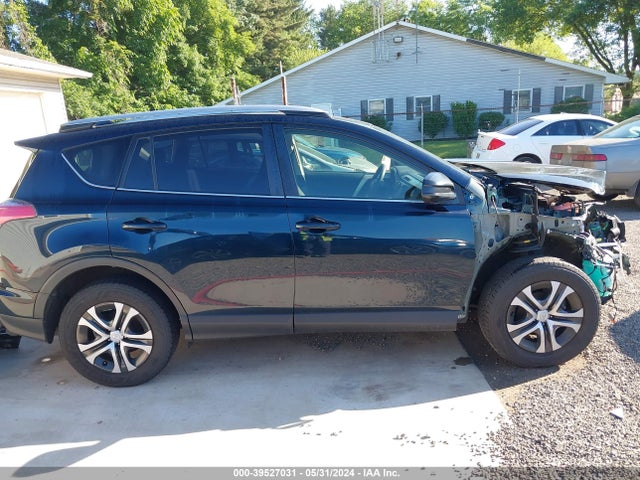 Toyota RAV4 LE 2018 JTMBFREVXJJ733913 Image 14