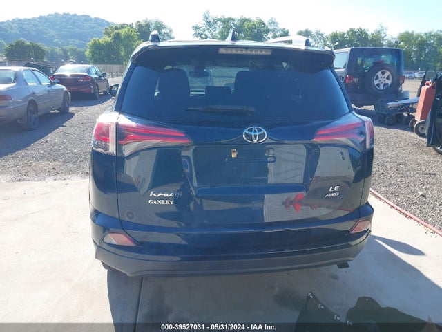 Toyota RAV4 LE 2018 JTMBFREVXJJ733913 Image 17