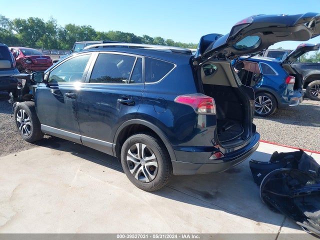 Toyota RAV4 LE 2018 JTMBFREVXJJ733913 Image 3