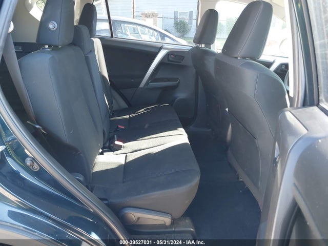 Toyota RAV4 LE 2018 JTMBFREVXJJ733913 Image 8