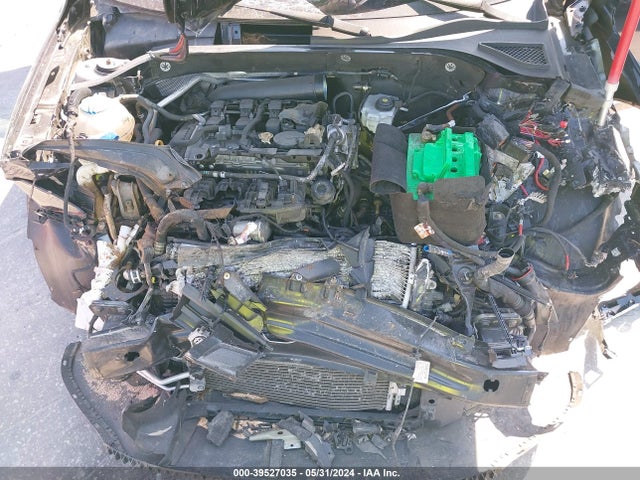 1VWBT7A3XHC068850 Volkswagen Passat 1.8t Se