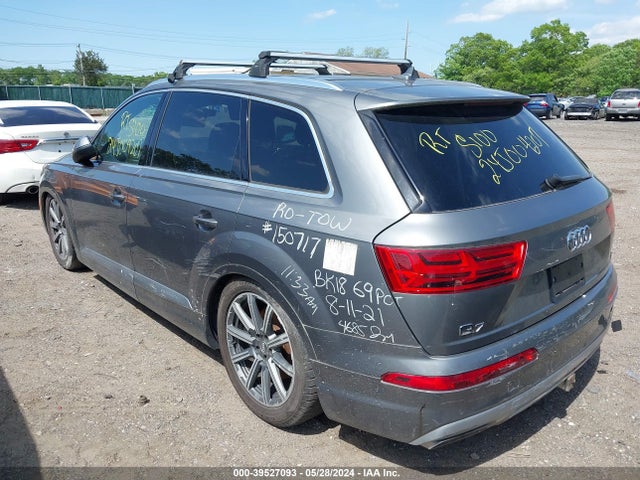 Audi Q7 3.0t Premium 2017 WA1VAAF74HD045566 Image 3