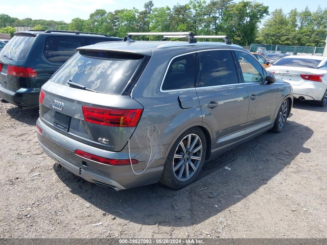 Audi Q7 3.0t Premium 2017 WA1VAAF74HD045566 Image 4
