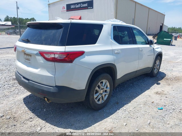 Chevrolet Traverse Ls 2018 1GNERFKW4JJ246374 Image 4
