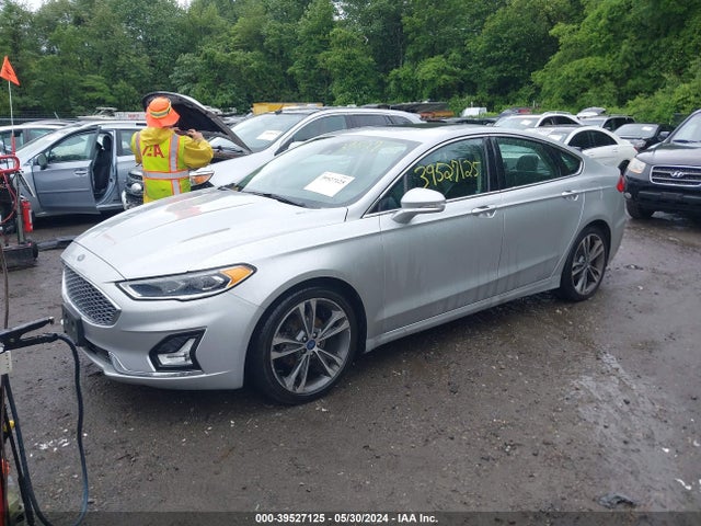Ford Fusion Titanium 2019 3FA6P0D92KR206881 Image 2