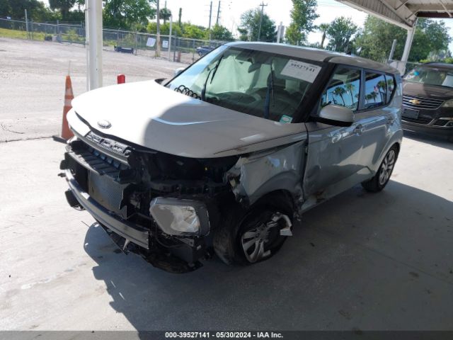 KNDJ23AU0L7051981 KIA SOUL LX