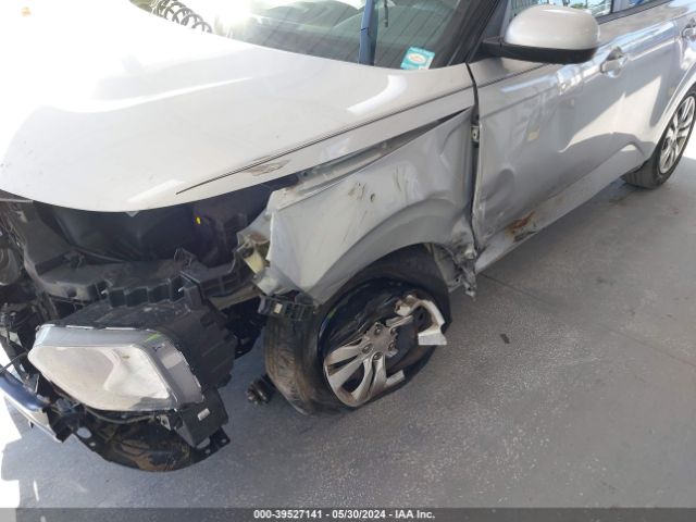 KNDJ23AU0L7051981 KIA SOUL LX