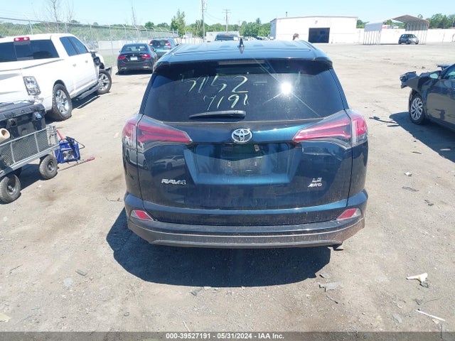 Toyota RAV4 LE 2017 2T3BFREV1HW688288 Image 17