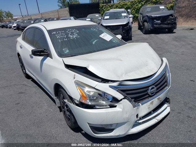 Nissan Altima 2.5 S 2015 1N4AL3AP9FC185249 Image 1