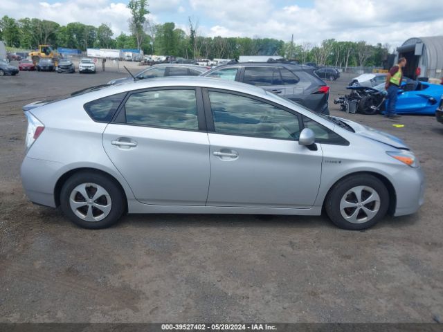 JTDKN3DU2F0406542 Toyota Prius Two