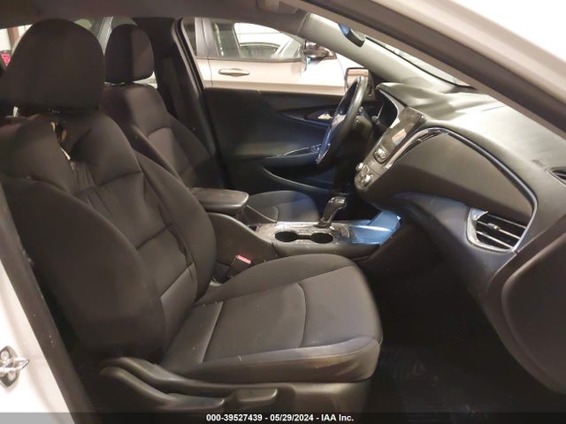 Chevrolet MALIBU LT 2018 1G1ZD5ST5JF227899 Image 5