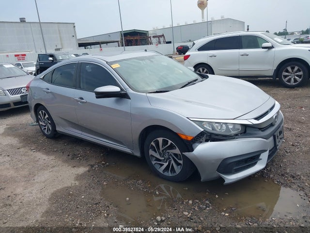 2018 19XFC2F71JE007047 main image