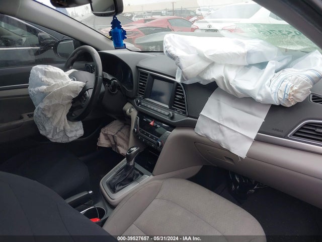 Hyundai Elantra Value Edition 2018 5NPD84LF0JH329495 Image 5