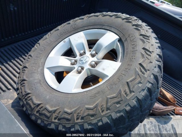 1C6RR6GT6HS523708 RAM 1500 Slt Quad Cab 4x2 6'4 Box