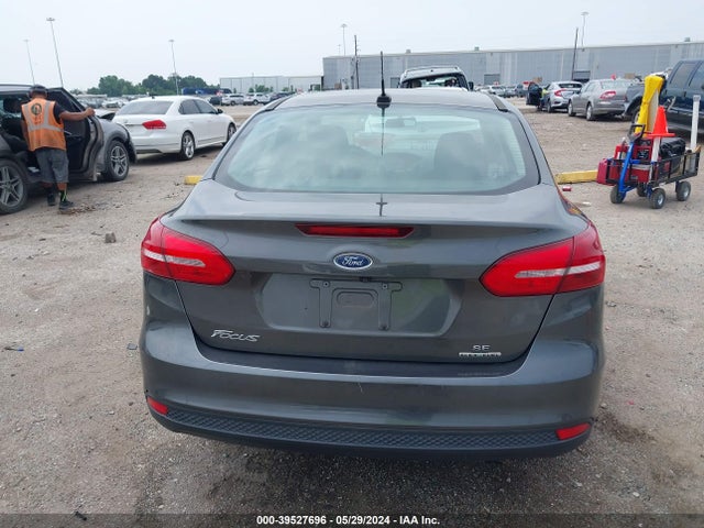 Ford FOCUS SE 2015 1FADP3F23FL384098 Image 16
