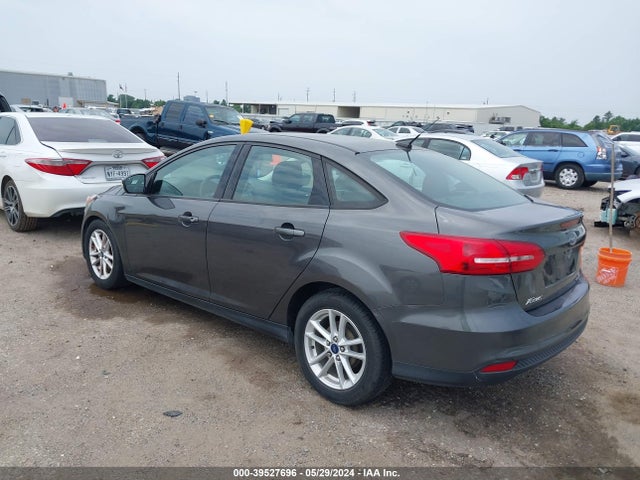 Ford FOCUS SE 2015 1FADP3F23FL384098 Image 3