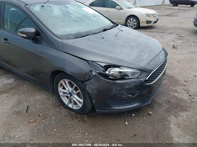 Ford FOCUS SE 2015 1FADP3F23FL384098 Image 6
