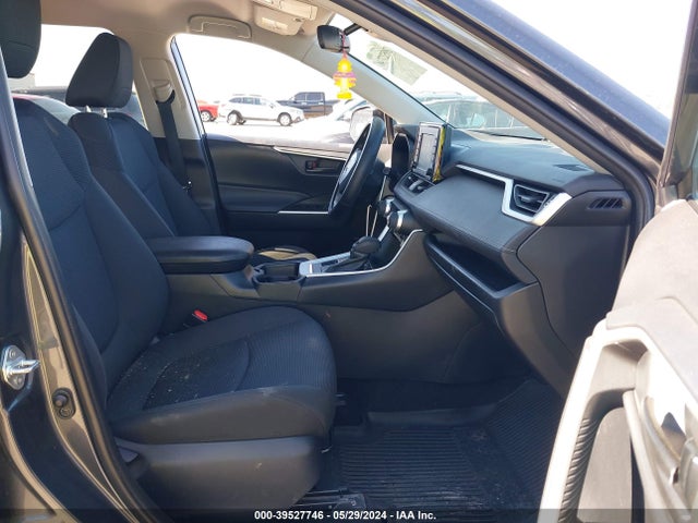Toyota RAV4 LE 2019 2T3F1RFVXKW083594 Image 5