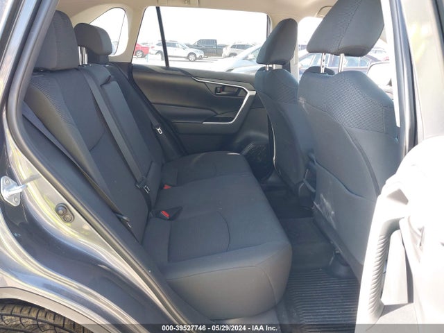 Toyota RAV4 LE 2019 2T3F1RFVXKW083594 Image 8