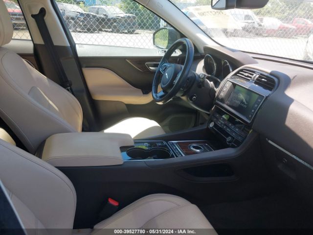 2017 JAGUAR F-PACE SADCK2BN1HA095478 Photo 4