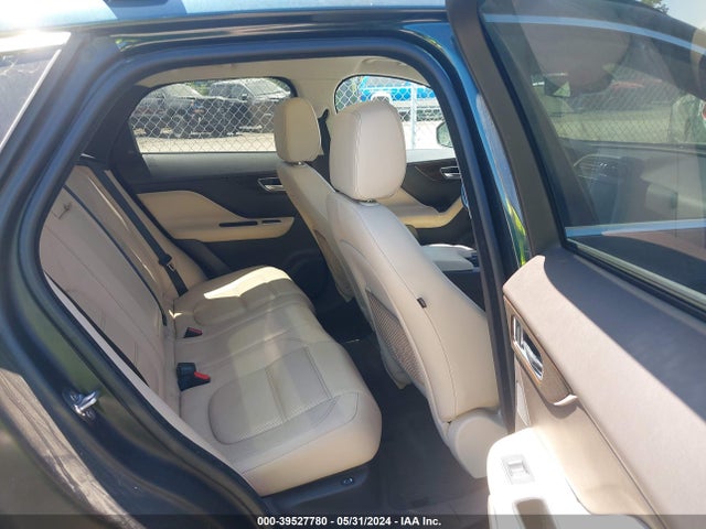 2017 JAGUAR F-PACE SADCK2BN1HA095478 Photo 7
