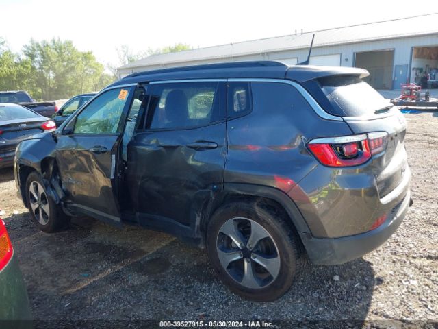 3C4NJCBB5JT125387 Jeep Compass Latitude Fwd