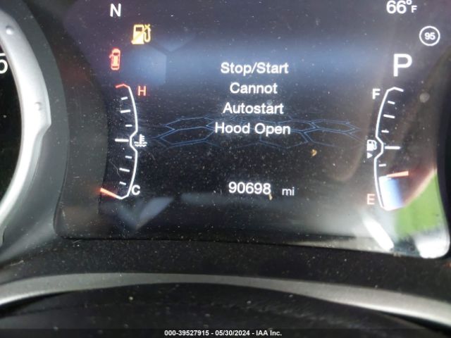 3C4NJCBB5JT125387 Jeep Compass Latitude Fwd