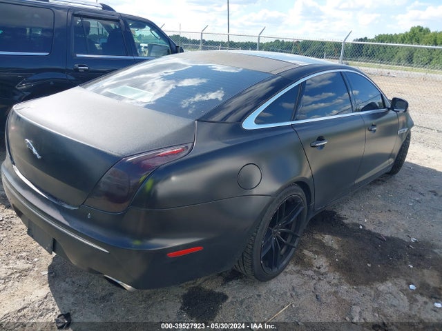 2012 JAGUAR XJ SAJWA2GB5CLV23139 Photo 3