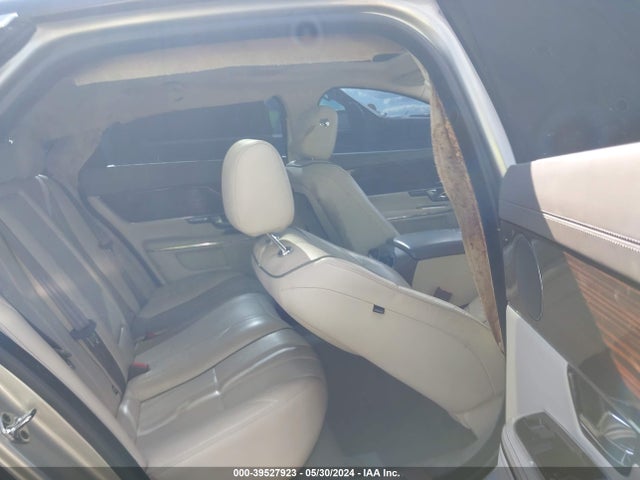 2012 JAGUAR XJ SAJWA2GB5CLV23139 Photo 7