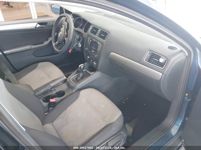3VW2B7AJ1JM262625 Volkswagen Jetta 1.4t S
