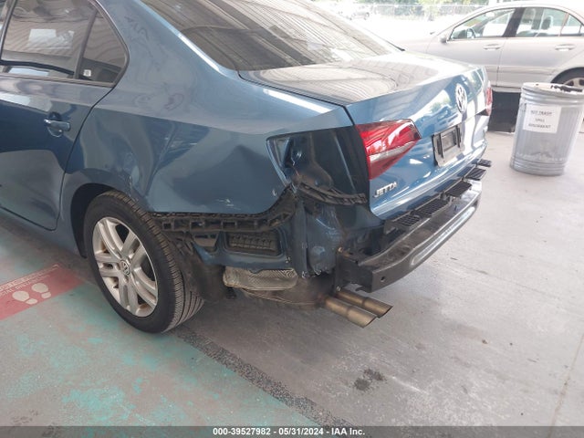 3VW2B7AJ1JM262625 Volkswagen Jetta 1.4t S