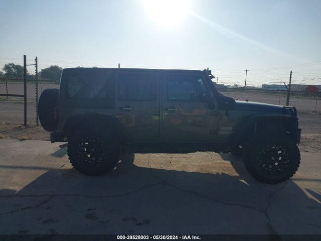1C4BJWDG7HL516947 Jeep Wrangler Unlimited Sport 4x4