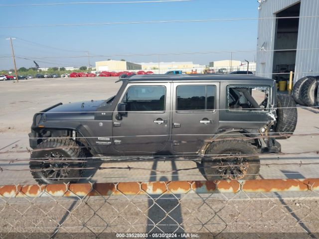 1C4BJWDG7HL516947 Jeep Wrangler Unlimited Sport 4x4