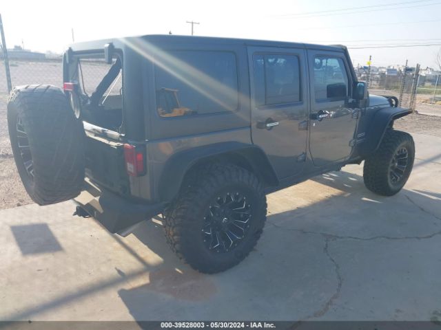 1C4BJWDG7HL516947 Jeep Wrangler Unlimited Sport 4x4