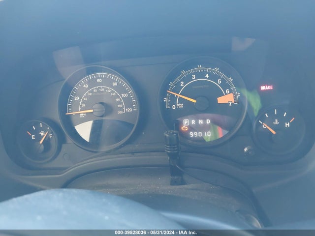 1C4NJRBB6FD207273 Jeep Patriot Altitude Edition