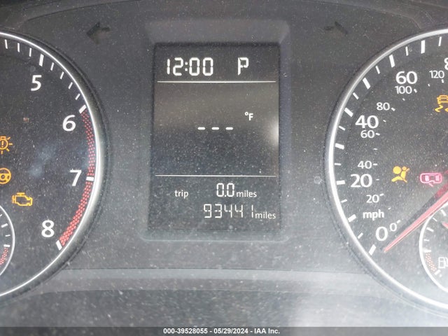1VWAT7A38FC064689 Volkswagen Passat 1.8t S