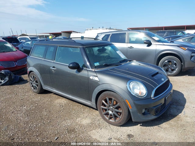 2011 MINI COOPER S CLUBMAN WMWZG3C52BTY31039 Photo 0