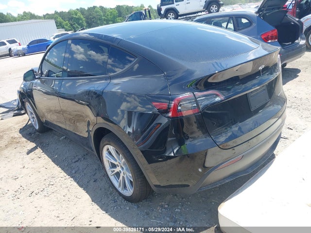 2024 TESLA MODEL Y 7SAYGDEE1RA251456 Photo 2