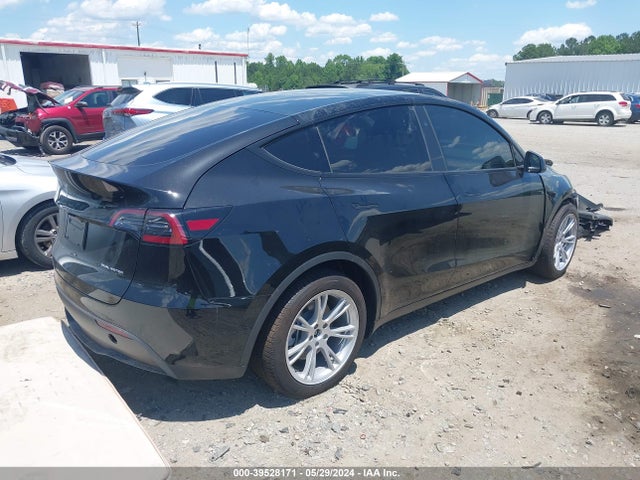 2024 TESLA MODEL Y 7SAYGDEE1RA251456 Photo 3