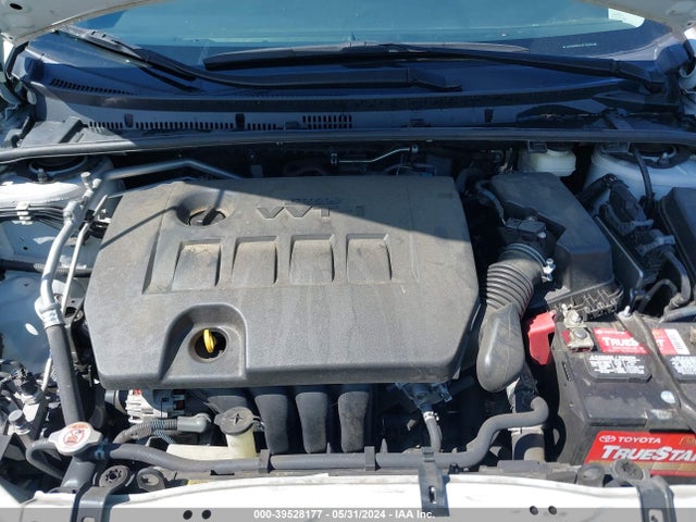 Toyota COROLLA LE 2018 5YFBURHE0JP765394 Image 10