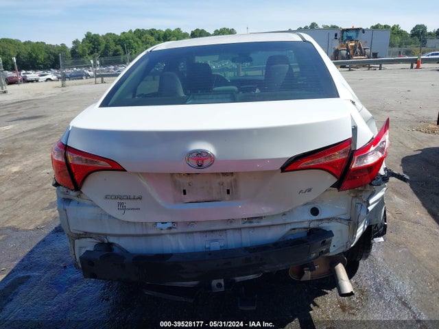 Toyota COROLLA LE 2018 5YFBURHE0JP765394 Image 16