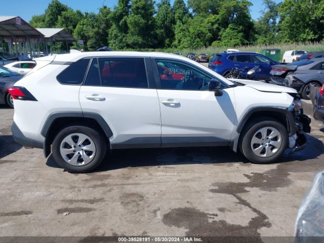 2T3F1RFV9PC372233 Toyota RAV4 LE