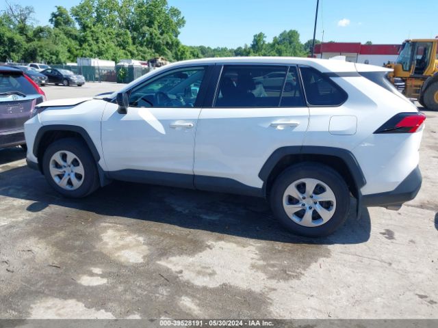 2T3F1RFV9PC372233 Toyota RAV4 LE