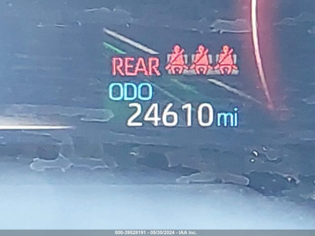 2T3F1RFV9PC372233 Toyota RAV4 LE