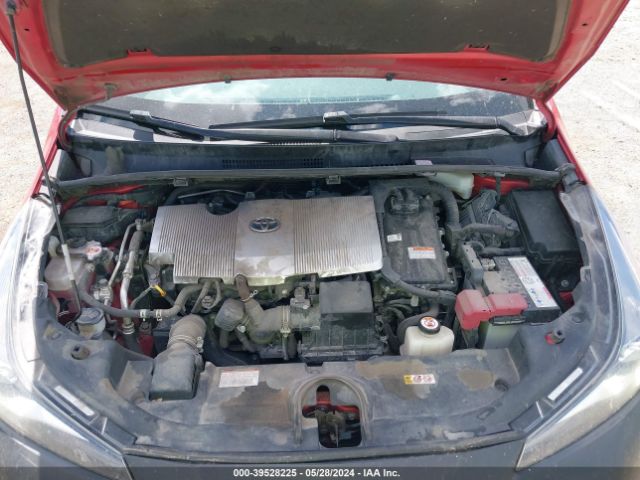 JTDL9MFU8M3030968 Toyota Prius Le Awd-e