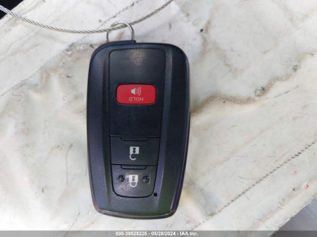 JTDL9MFU8M3030968 Toyota Prius Le Awd-e