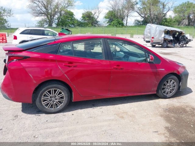 JTDL9MFU8M3030968 Toyota Prius Le Awd-e